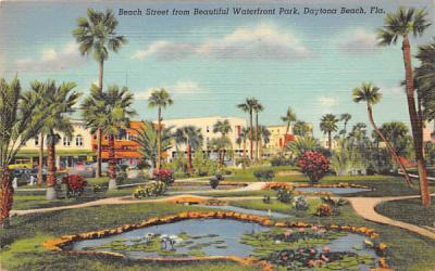 Beach Street from Beautiful Waterfront Park Daytona Beach, Florida Postcard