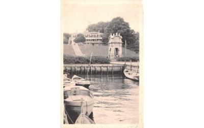 Canopy over Plymouth Rock Massachusetts Postcard