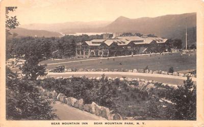 Bear Mountain Inn New York Postcard