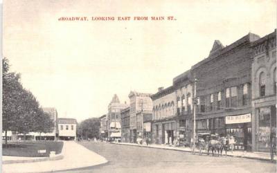 Broadway Johnstown, New York Postcard