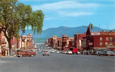 Broadway Looking East Newburgh, New York Postcard